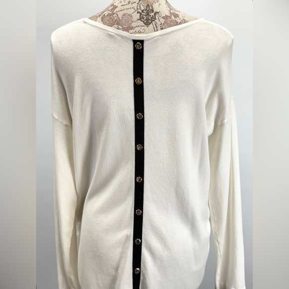 SOFT SURROUNDINGS Ivory TRIESTE Long Sleeve scoop neck top size MP - Picture 3 of 13
